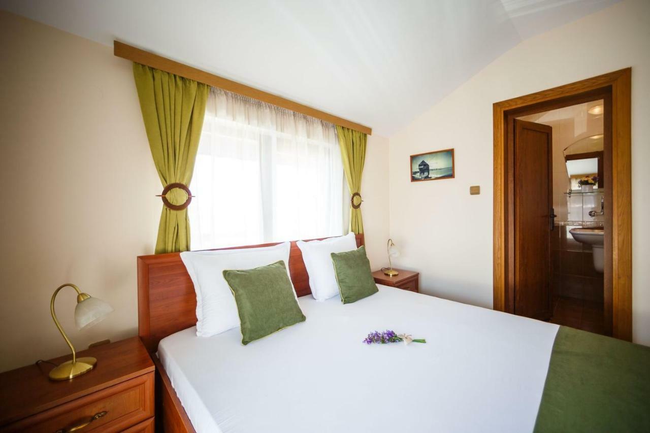 Hotel Albatros Old Town Sozopol Luaran gambar